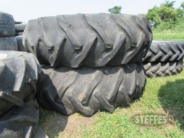 (2) 18-4-30 tires_0.JPG